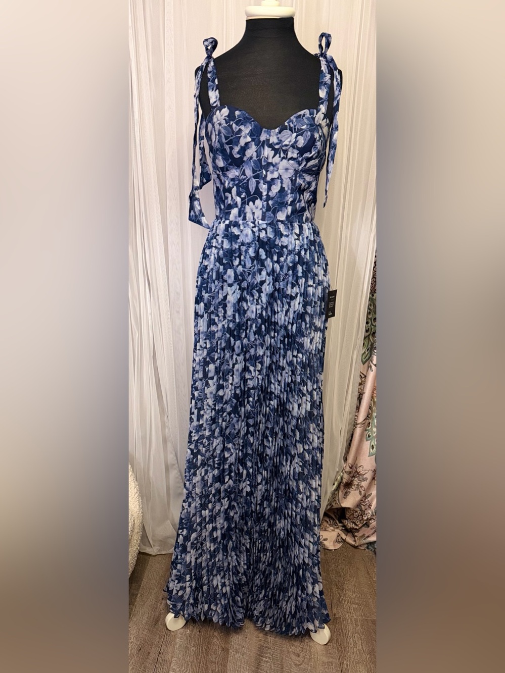 ✨ NWT Lulus Illustrious Aura Navy Floral Bustier Tie-Strap Maxi Dress - Small ✨